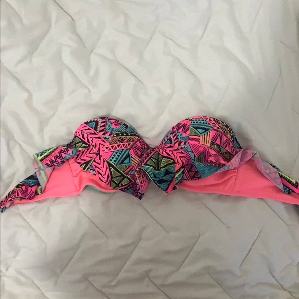 Cute top, didn’t look good on me.